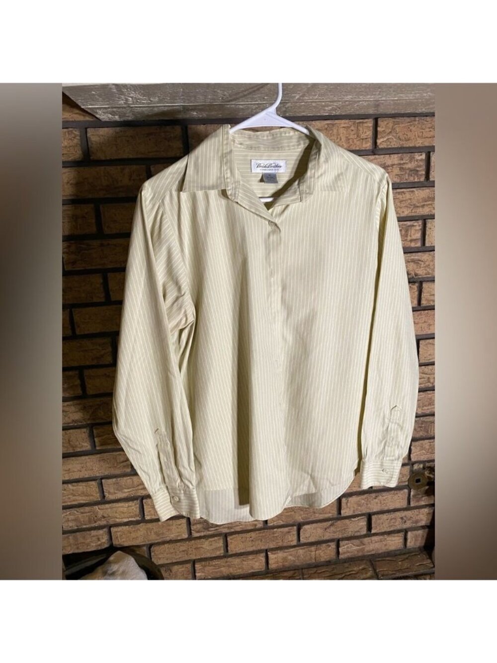Brooks brothers taupe and white woman’s blouse‎